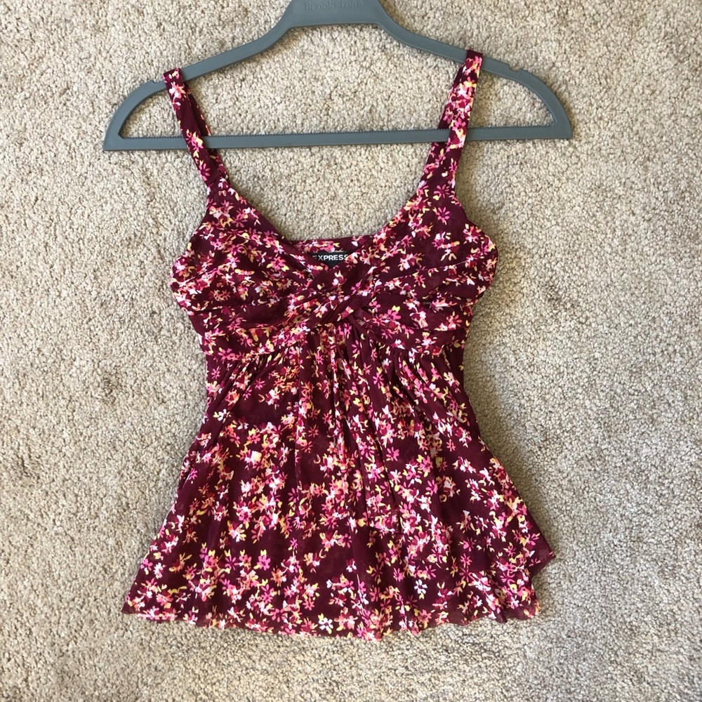 FLOWER // Express Top